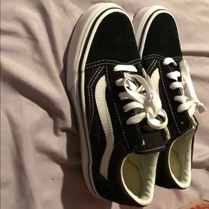 Old Skool black and white vans